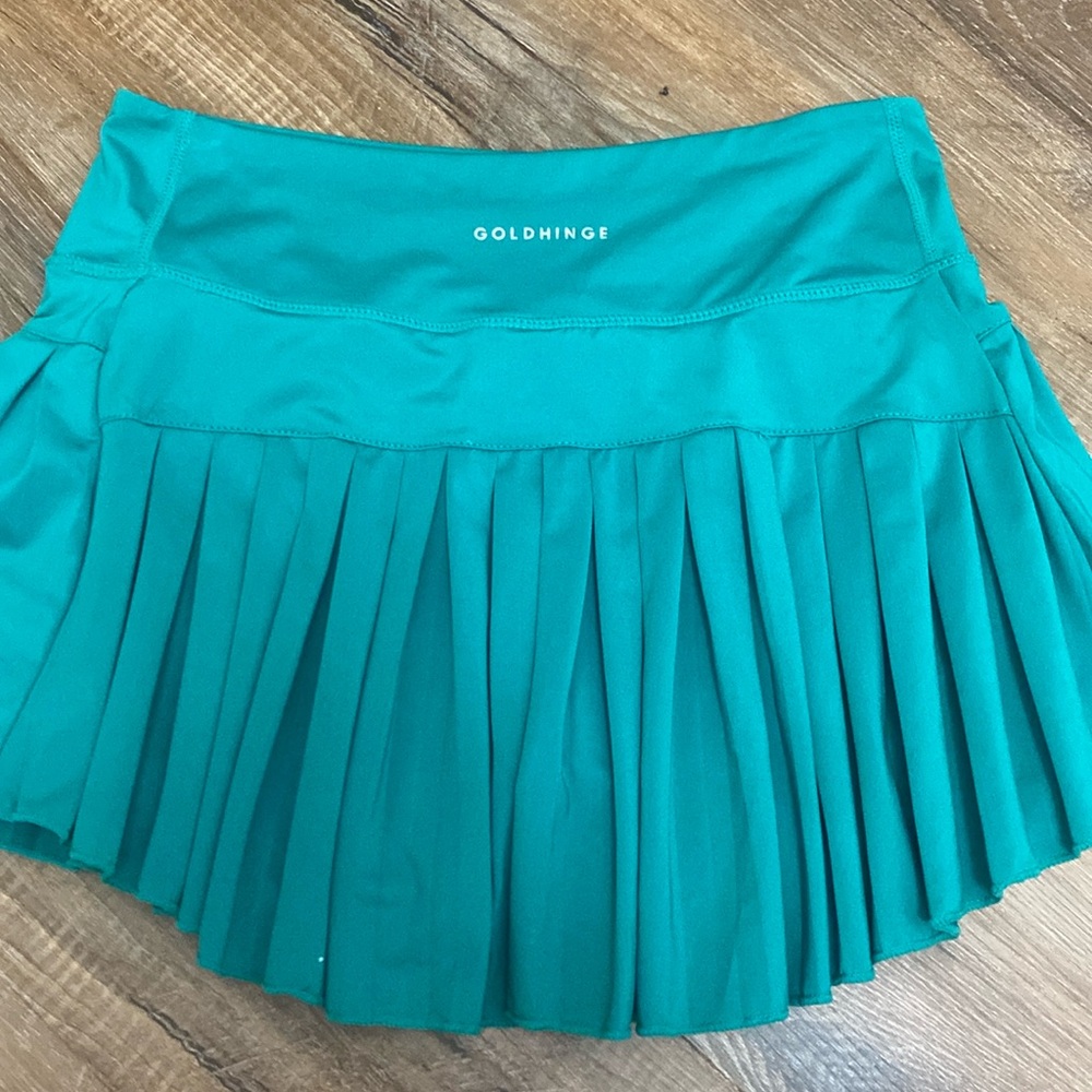 Gold Hinge Brand Skort, never worn, size Medium